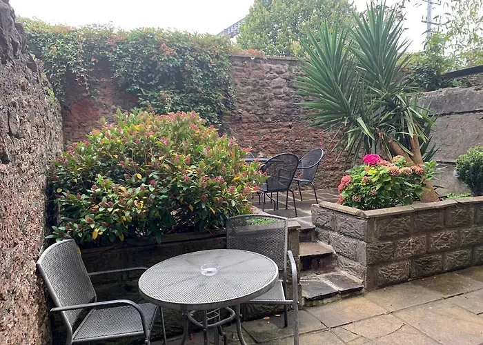 Central City Garden Apartment